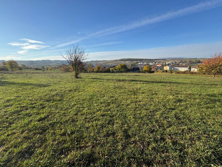 Teren Intravilan, în zonă de case, panoramă deosebită