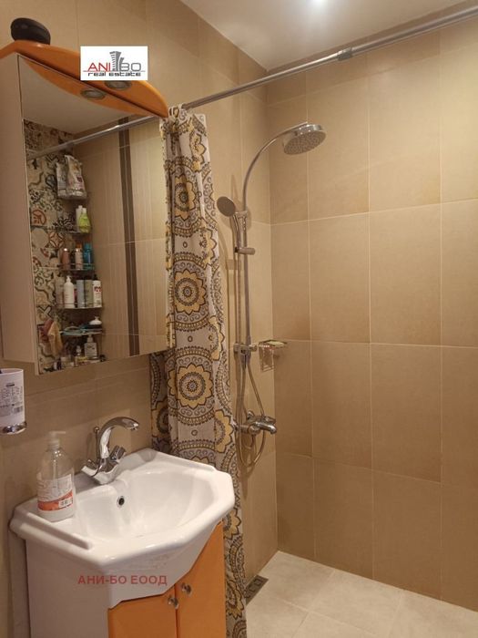 Продава се Тристаен апартамент в София, Овча купел - 127 кв.м за 1930 €/кв.м - Снимка #7