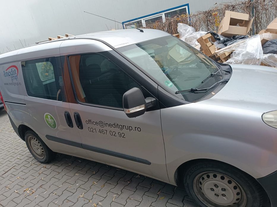 Opel Combo 1.6 d, cutie automata