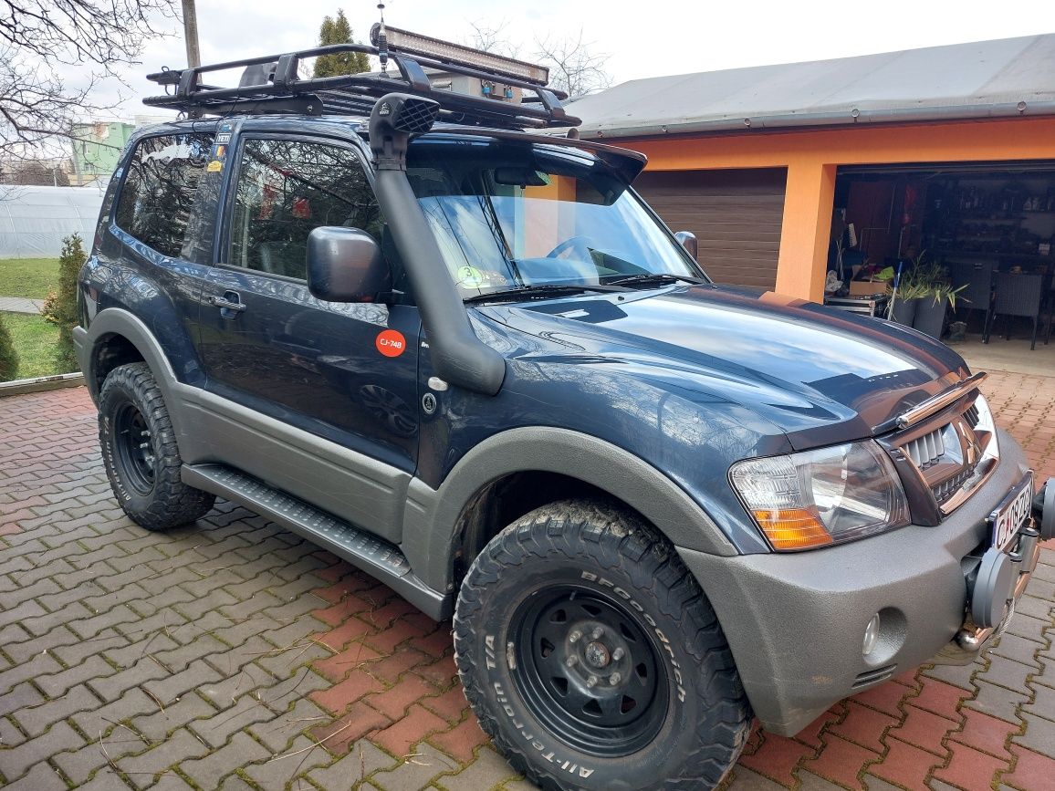 Vând Mitsubishi Pajero 3.2 DID