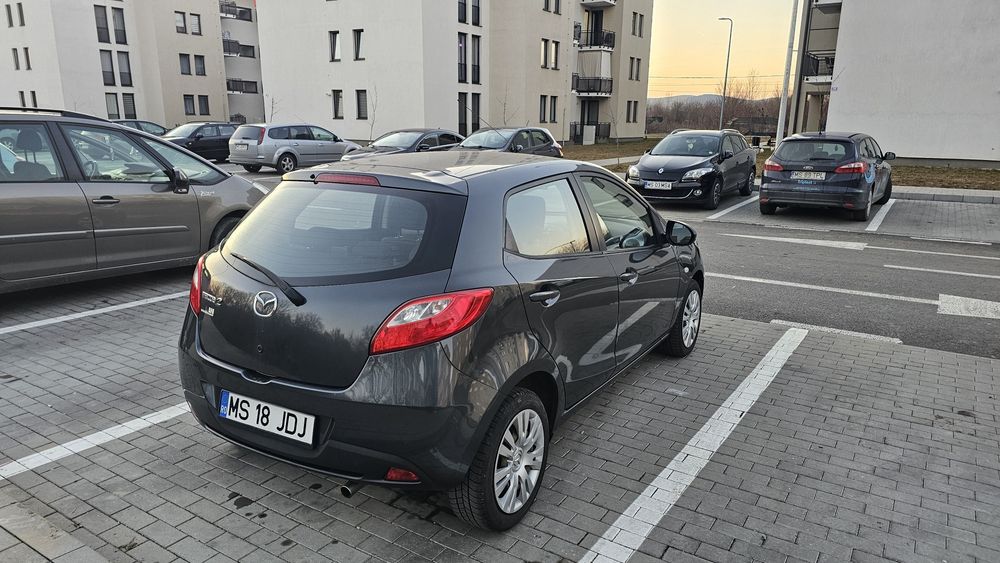 Mazda 2 1.3 benzina 85 cp