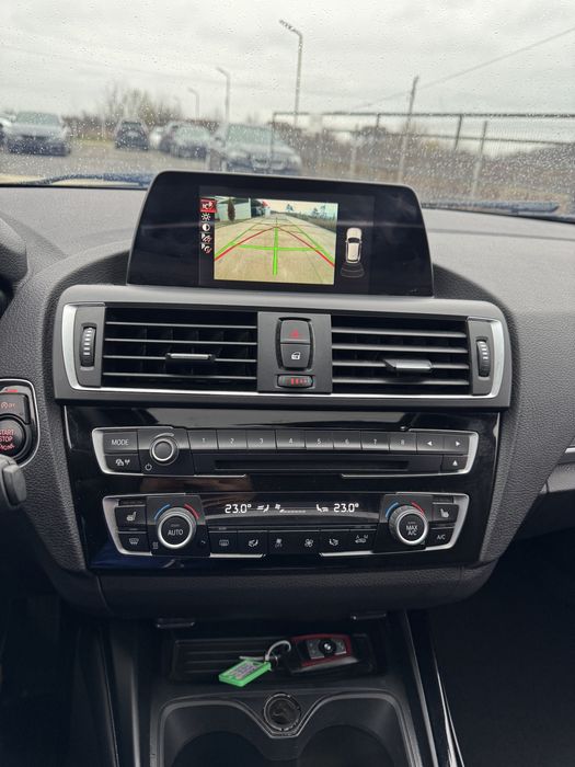 Bmw 120 X drive/led/trapa/camera/navi/sportline/190cp