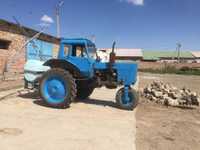 МТЗ80 сельскохозяйственный  трактор