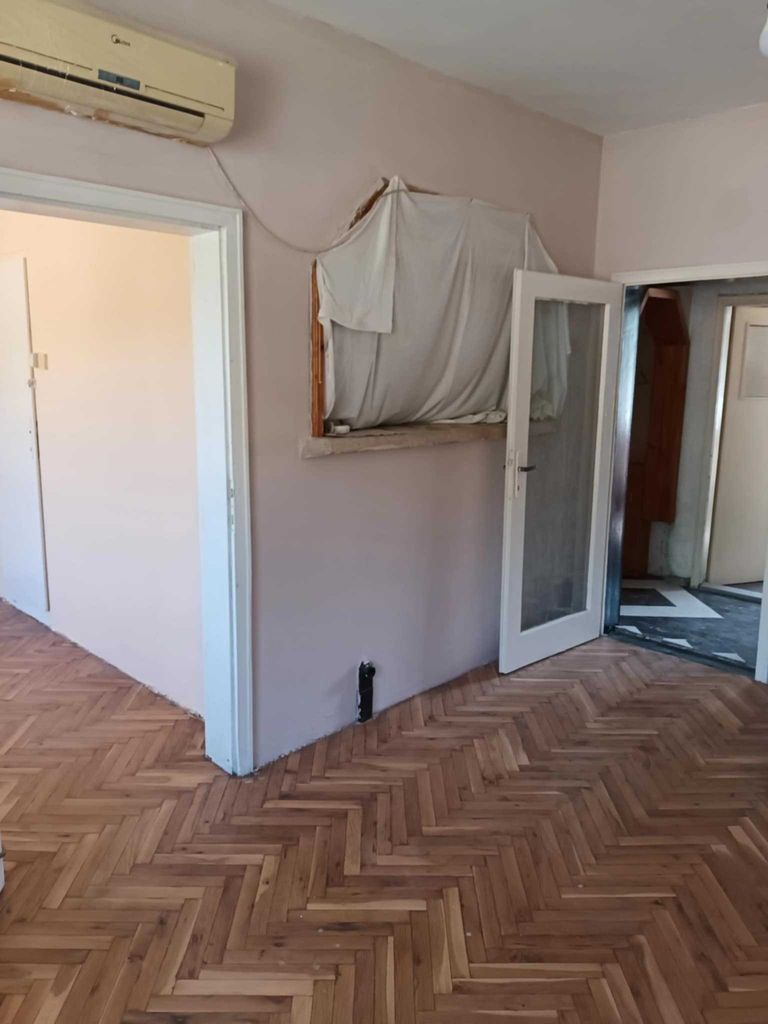 Продава се Четиристаен апартамент в Провадия - 80 кв.м за 563 €/кв.м - Снимка #1