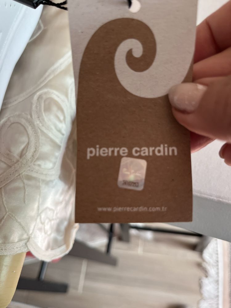 Сникърси Pierre Cardin