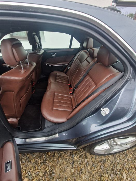 Vand sau schimb cu suv 4*4