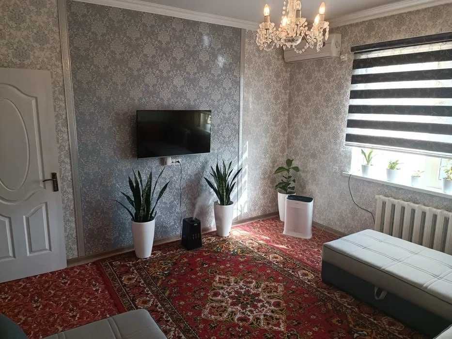 Беруний 4 хона 99,000 уе