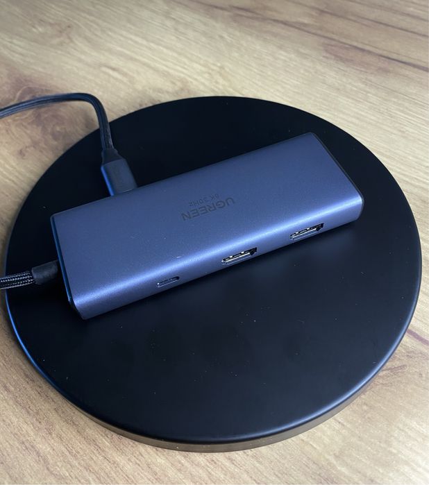 UGREEN 8K30Hz adaptor  5 în 1 pentru Macbook