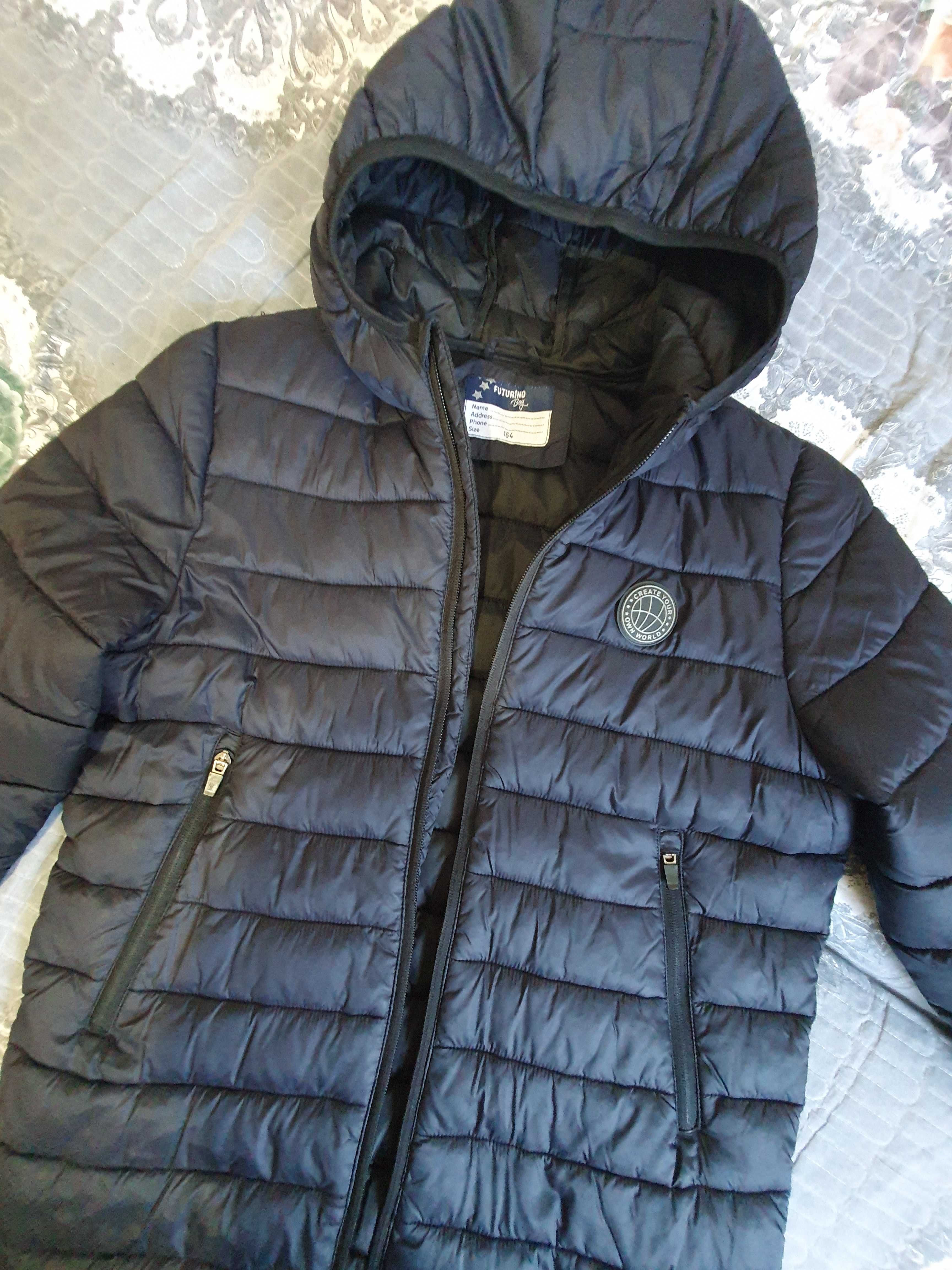 Демисезонная куртка для подростка от Futurino размер 164см