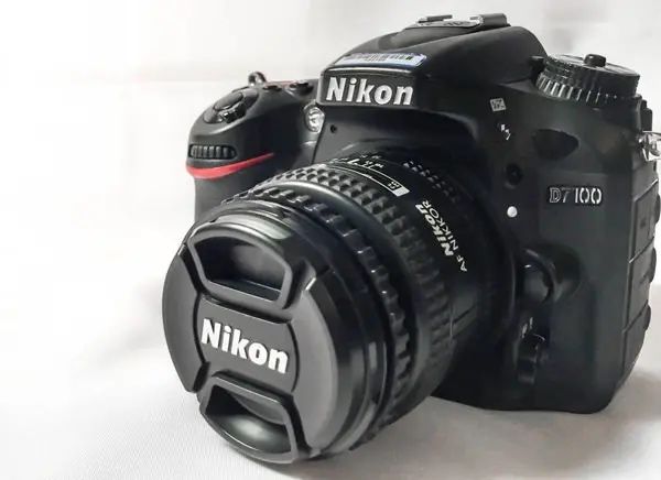 Aparat Foto DSLR Nikon D7100 + obiectiv la alegere
