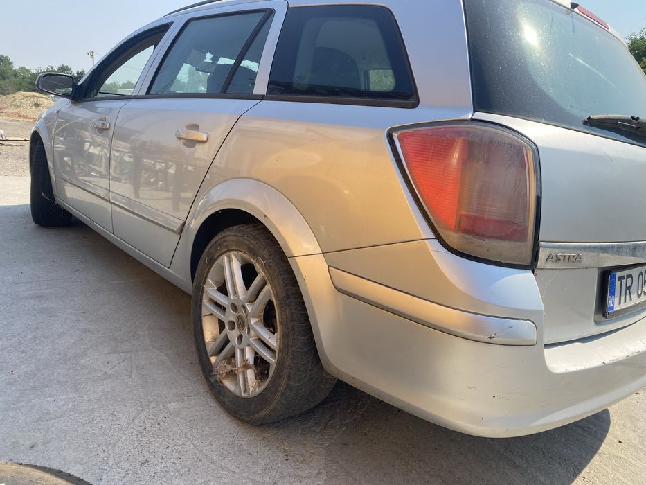 Opel  Astra   H
