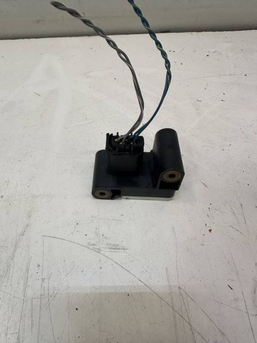 Butuc cheie portiera senzor impact lateral BMW Seria 1 E81 E87