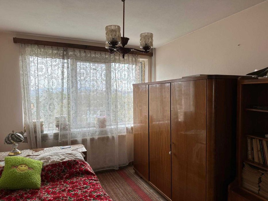 Vand apartament 3 camere decomandat Onesti