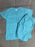 Costum asistenta