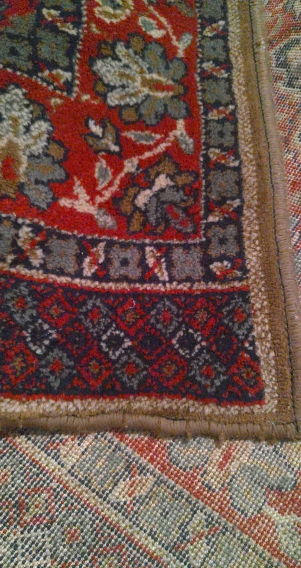 Черга и персийски килим