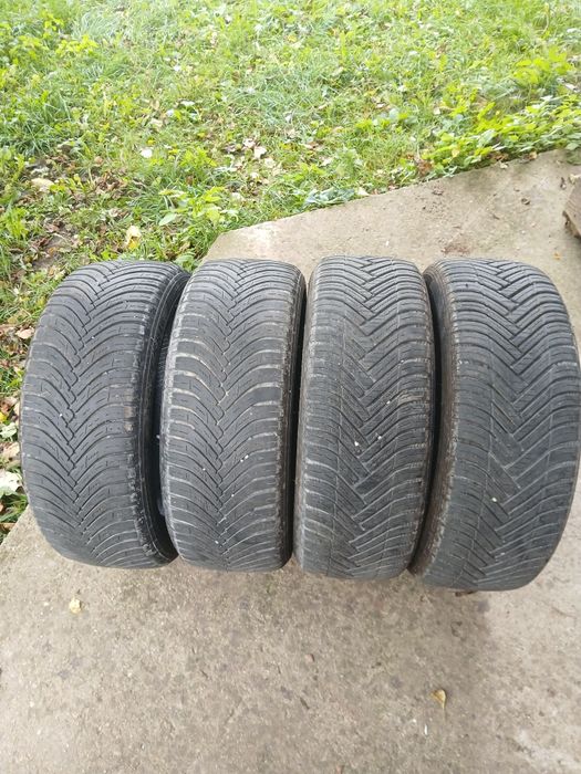 Vând anvelope M+S 195/55 R16