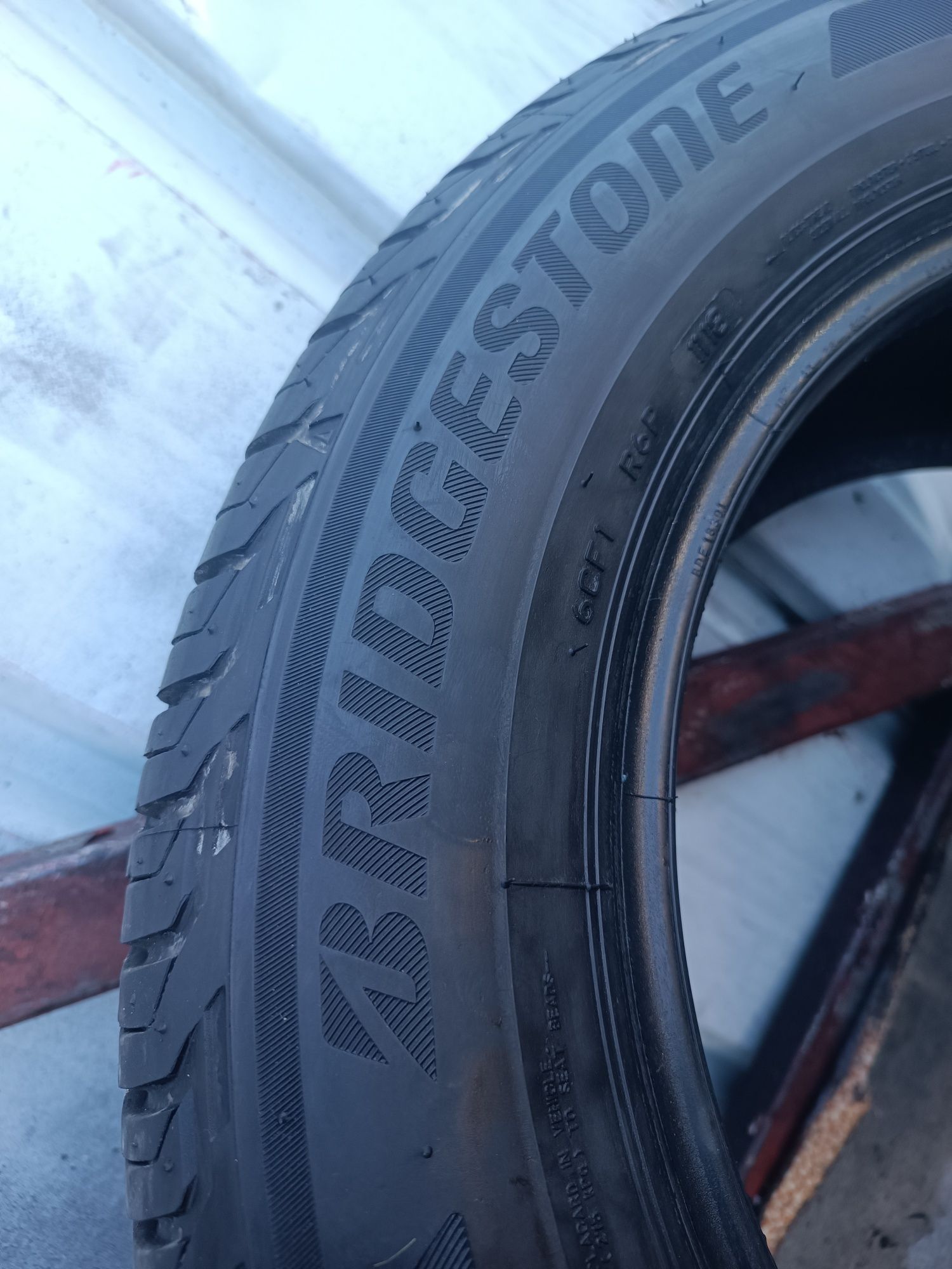 215/60/16 Bridgestone