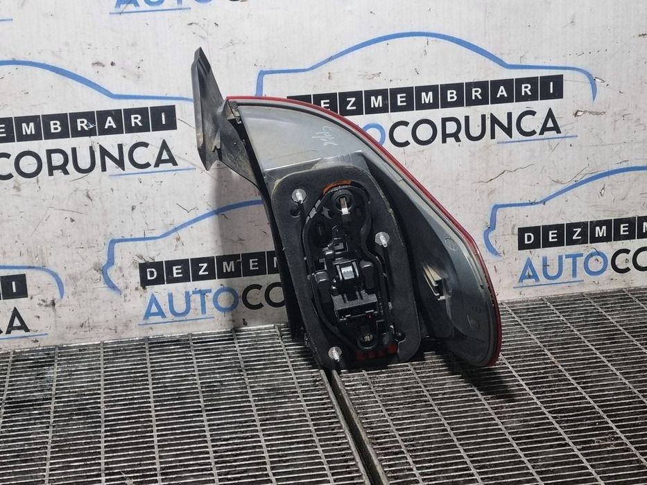 Stop Stanga BMW X5 E70 Facelift 2010 - 2013 SUV 4 Usi (1280) Cu led