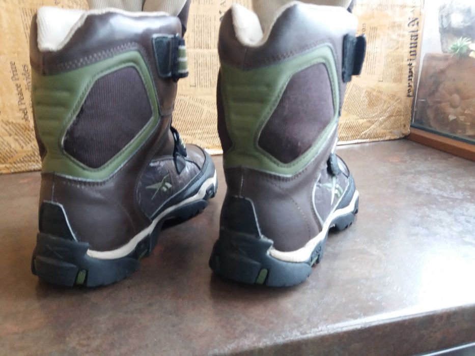 детски ботуши,зимни обувки,боти,апрески, Reebok номер 38 за момче