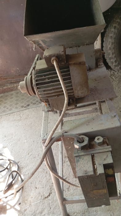 Tocător de fructe electric