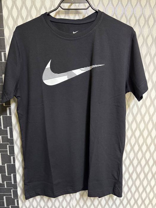 Nike           Nike