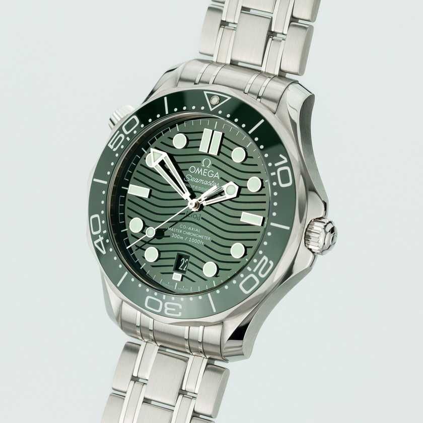 Omega Seamaster Diver 300 Co-Axial Master Chronometer 42mm Green dial