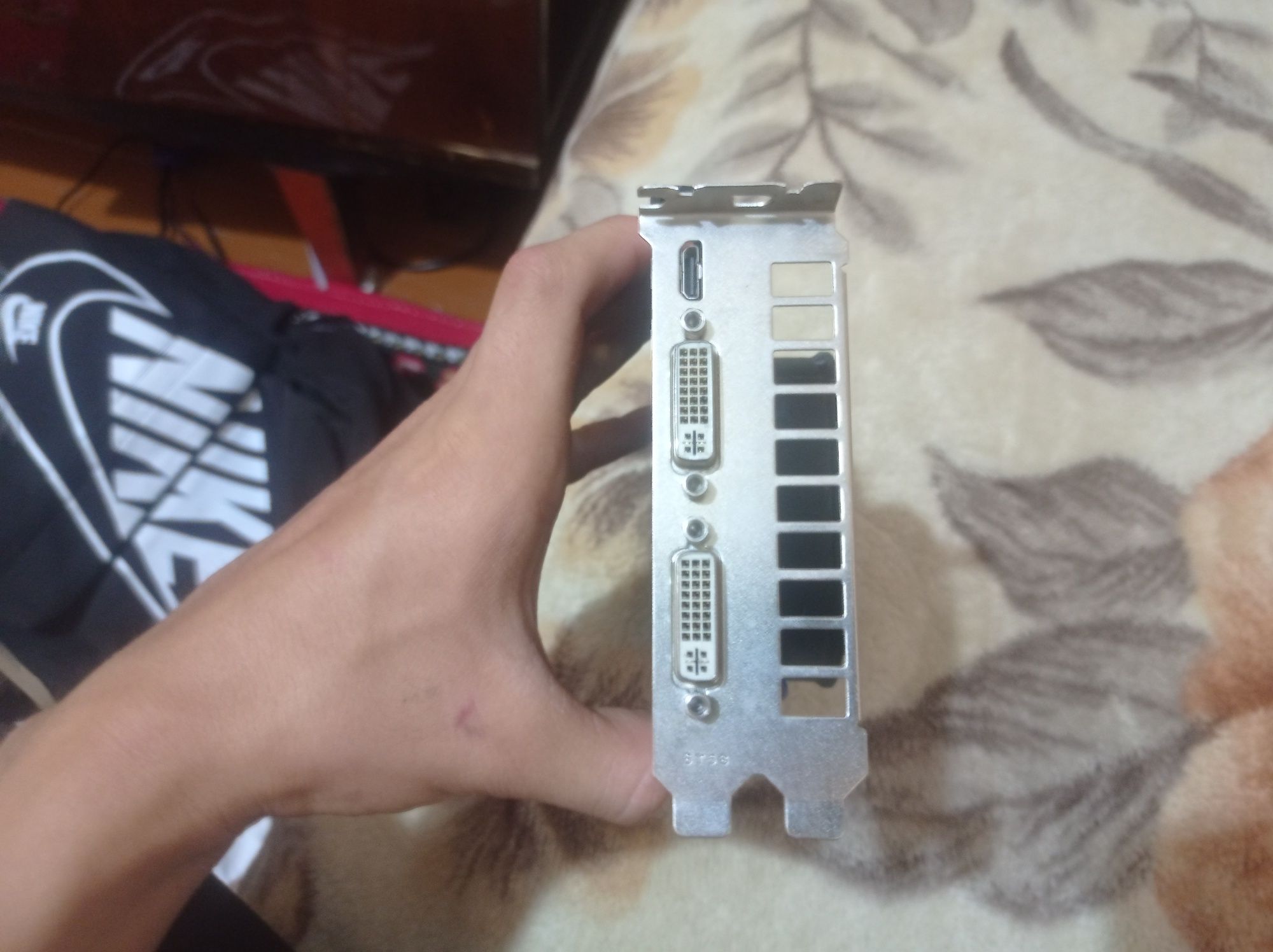 Продам GTS 450 1GB DDR 5