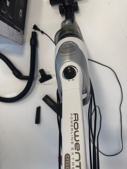 Aspirator Rowenta Rh8147Wa Fără Sac cu Cablu, 750W, 0, 9L