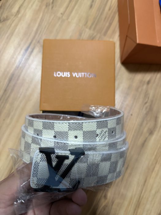 Lv (louis vuitton) belt колан