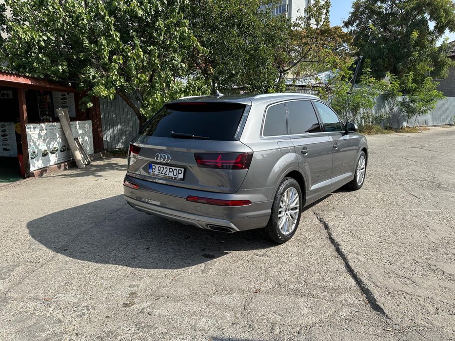 Audi Q7-2017-272 cp