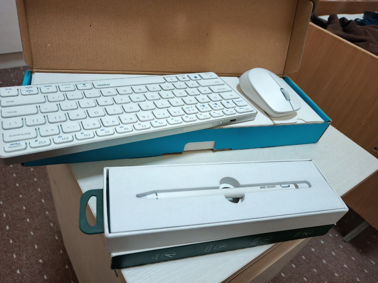 Ipad klaviatura  mishka ruchka