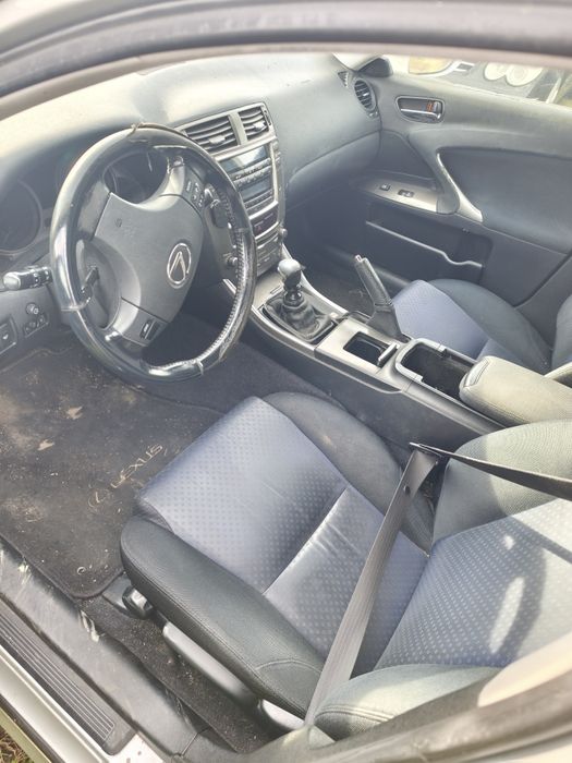 Lexus is 220 volan stânga 2.2 diesel manual