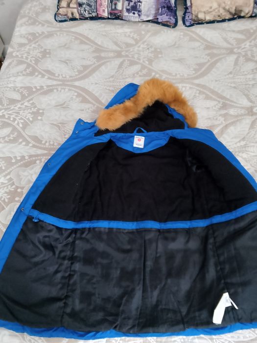 Продам детскую зимнюю куртку