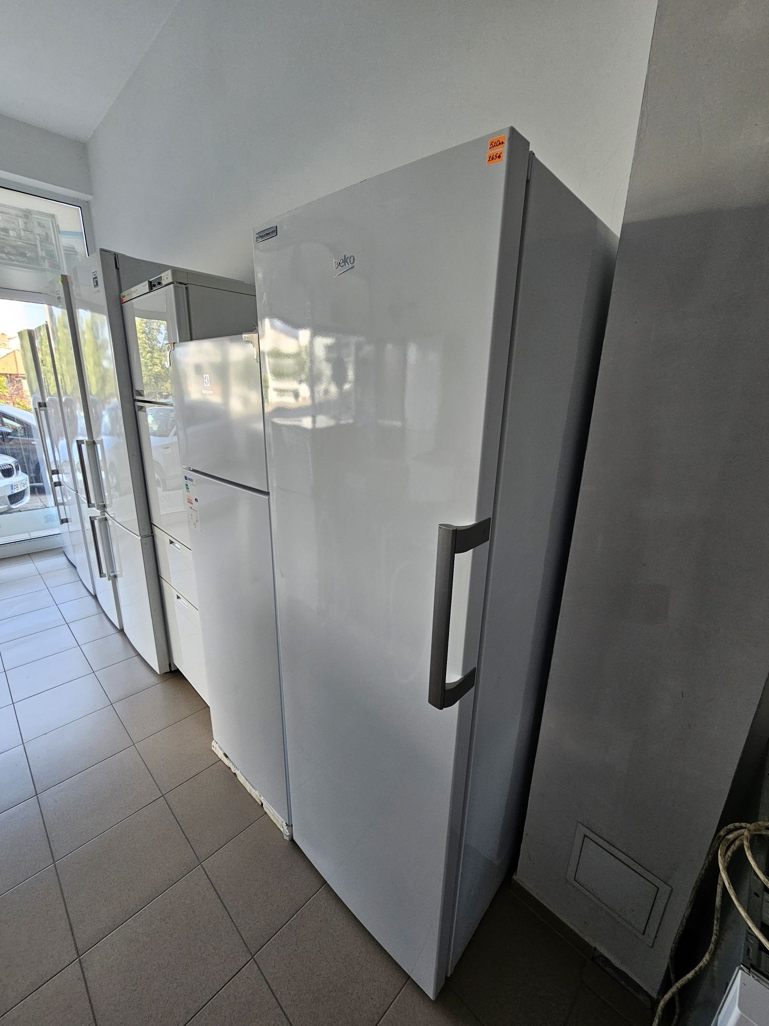 Фризер Beko 183см.