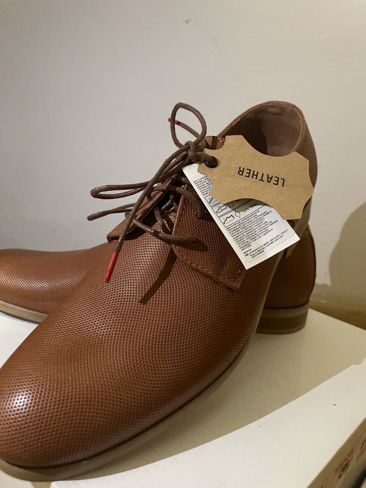 Pantofi de ocazie, barbat 250 ambele perechi