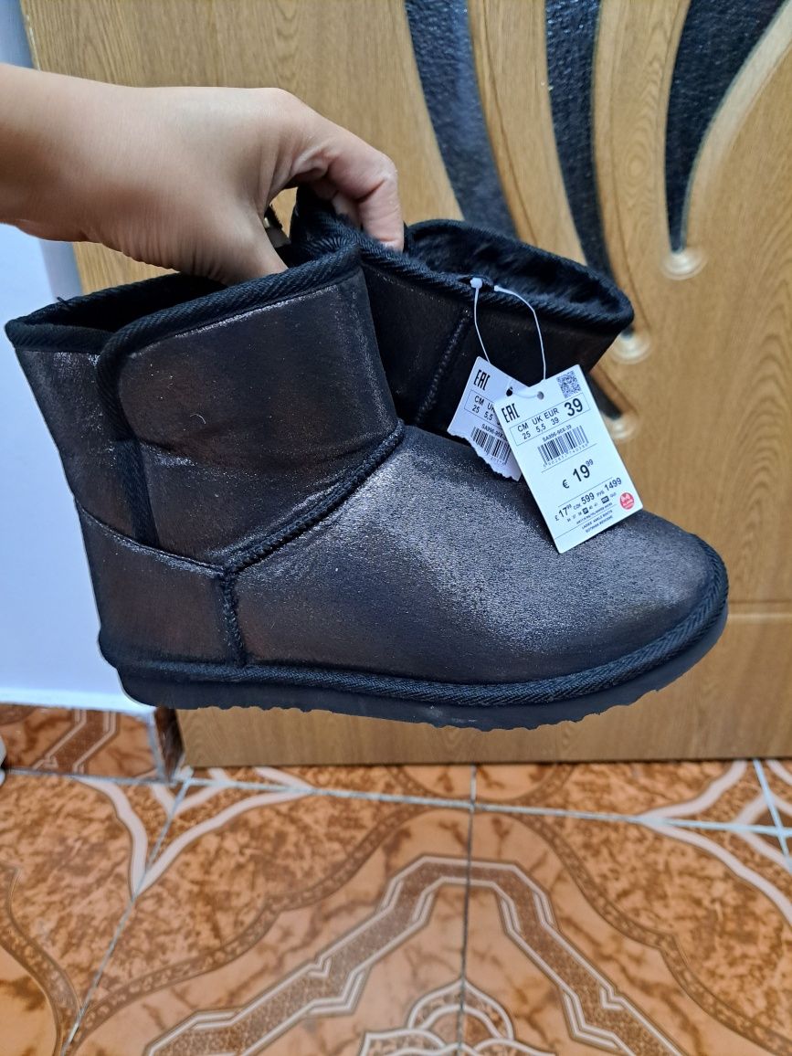 Vând ugg Rezerved noi cu eticheta 39