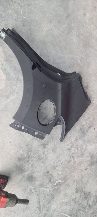 Aripa Ford fiesta mk8