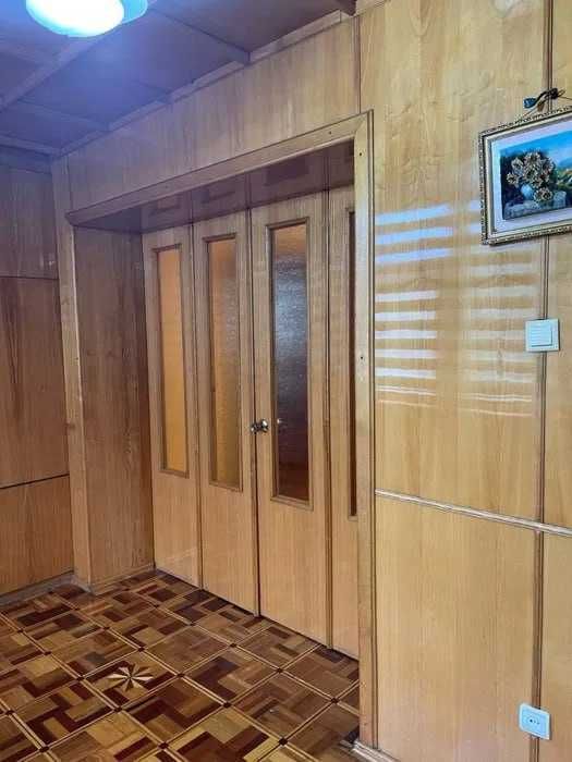 3-х комнатная квартира на Ц-6 (77-сер.) без ремонта ID: 3916
