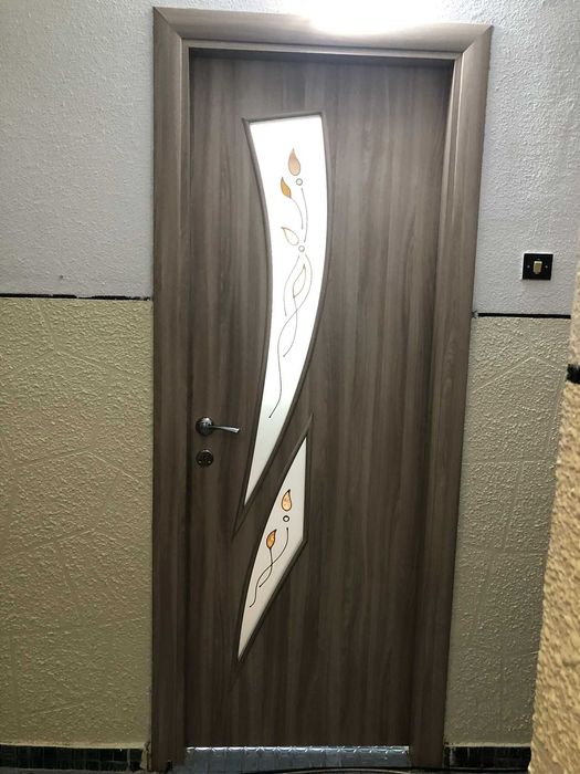 de vanzare doua usi  70,80 cm