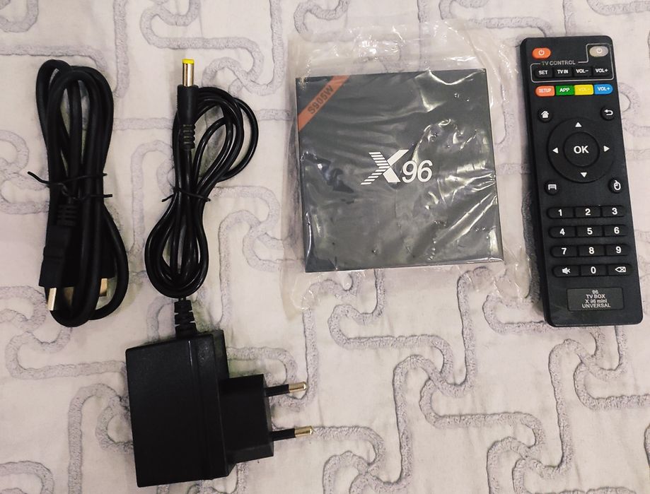 Продаются tv biz приставка X96. Прошитый подключай и смотри.