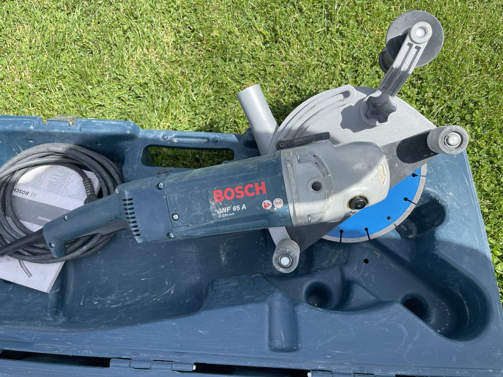 Bosch GNF 65A.