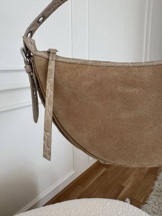 By Far Gib велурена чанта