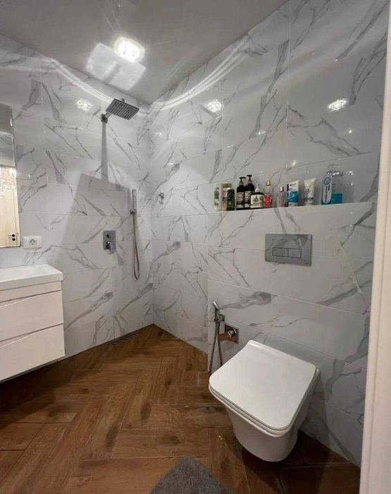 СРОЧНО Сдаётся кв Фархадский 2-ком/4/8 ро-н Чиланзар-10 кв 011