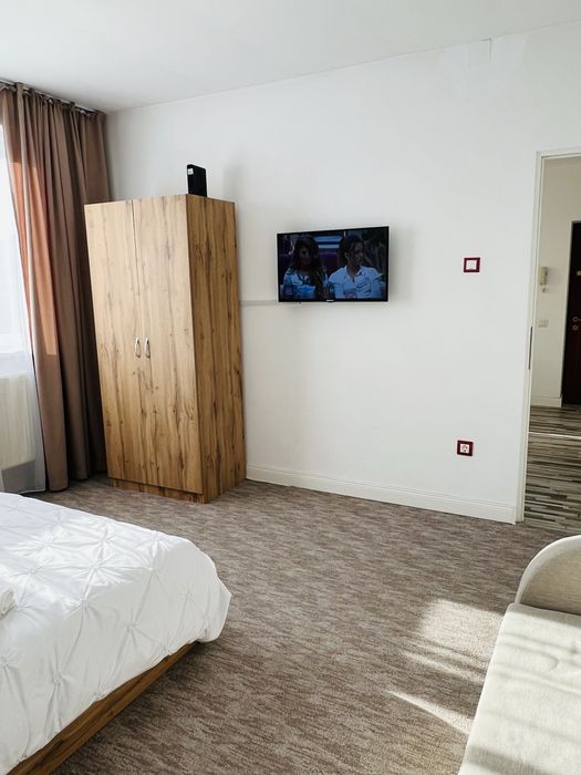 Inchiriez garsoniera in Petrosani, strada Unirii