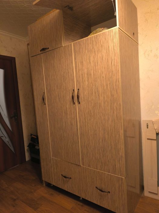 Продается шкаф Б/У
