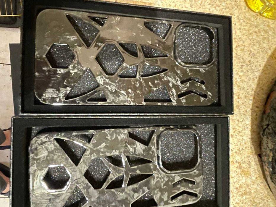 Чехлы для Iphone 13 pro и pro max чистый карбон делал на заказ завода