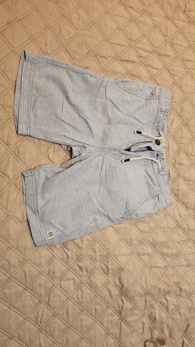 Pantaloni scurt din in marca HM 8 9 ani