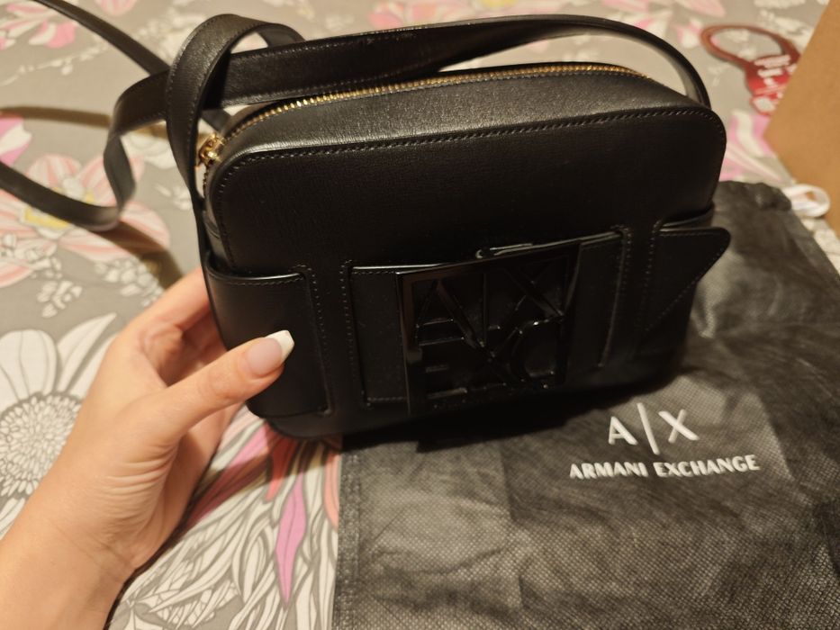 Чанта. Armani Exchange,