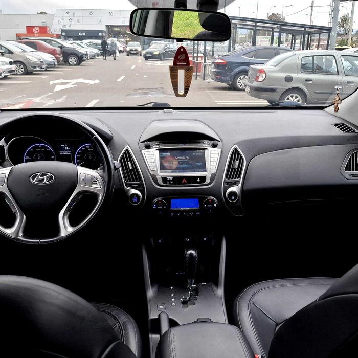 Vând mașină Hyundai IX35