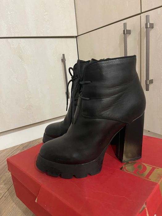 Полусапожки кожаные